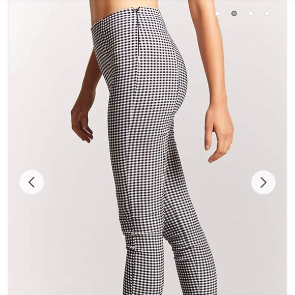 Forever 21 - Picture 4 of 4